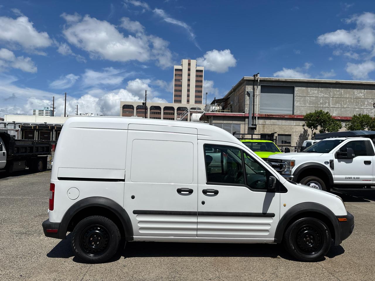 Ford Transit Connect 114.6" XL w/o side or rear door glass 2013