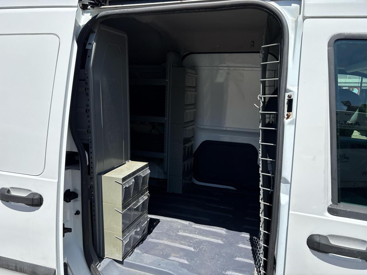 Ford Transit Connect 114.6" XL w/o side or rear door glass 2013