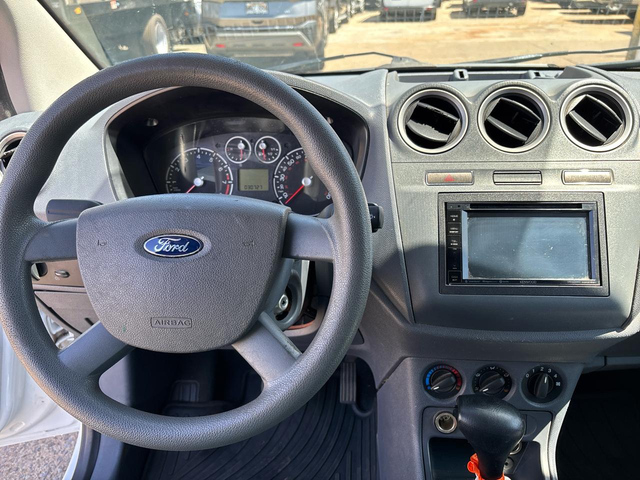 Ford Transit Connect 114.6" XL w/o side or rear door glass 2013