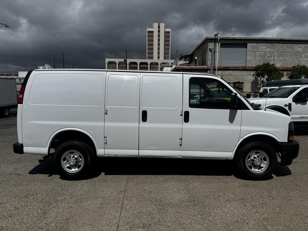 Chevrolet Express Cargo Van RWD 2500 135" 2019