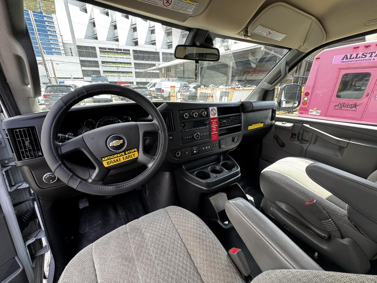 Chevrolet Express Cargo Van RWD 2500 135" 2019