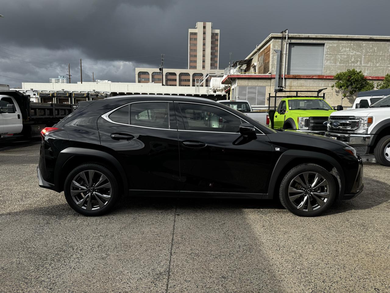 Lexus UX UX 200 FWD 2019
