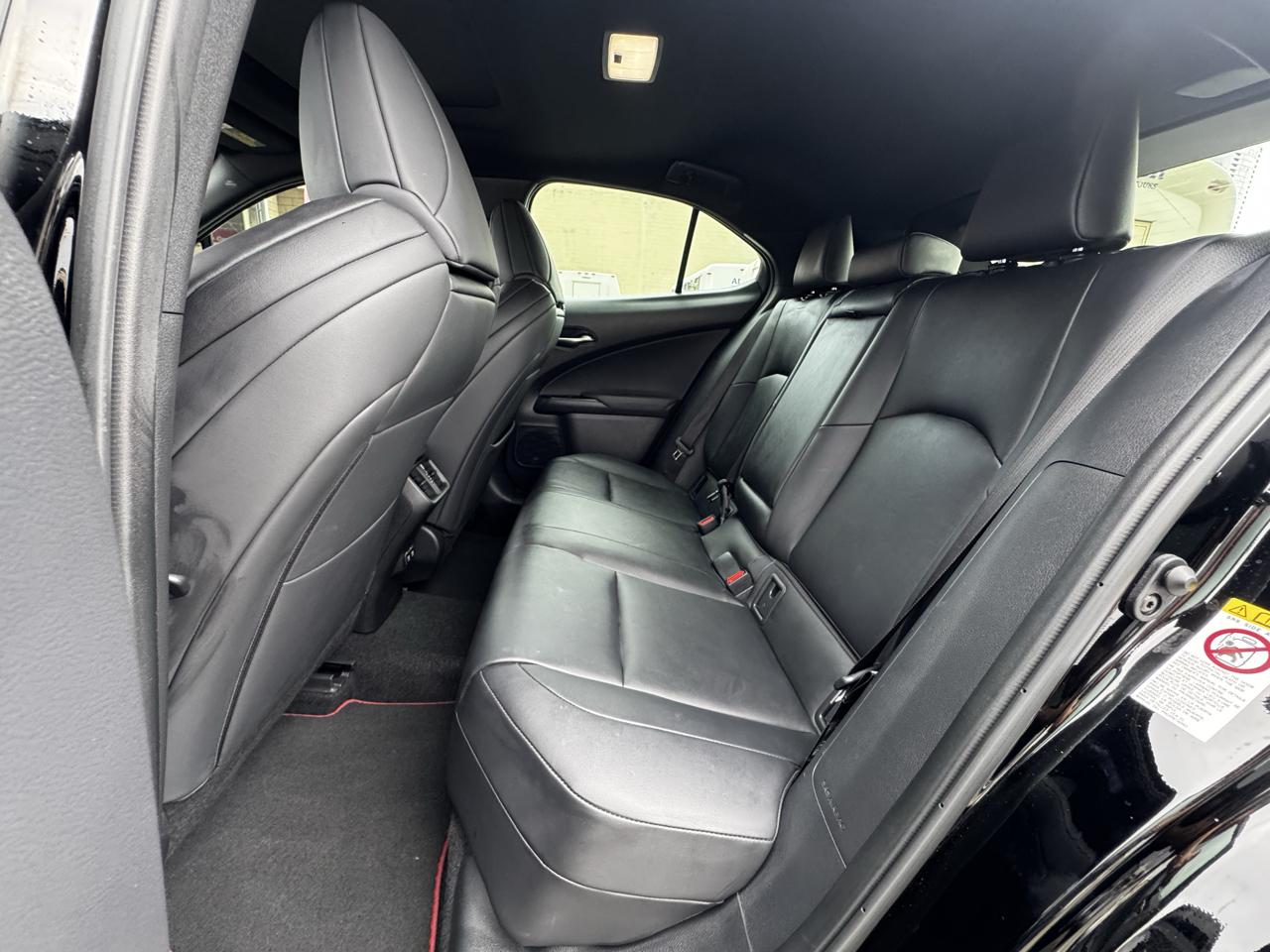 Lexus UX UX 200 FWD 2019