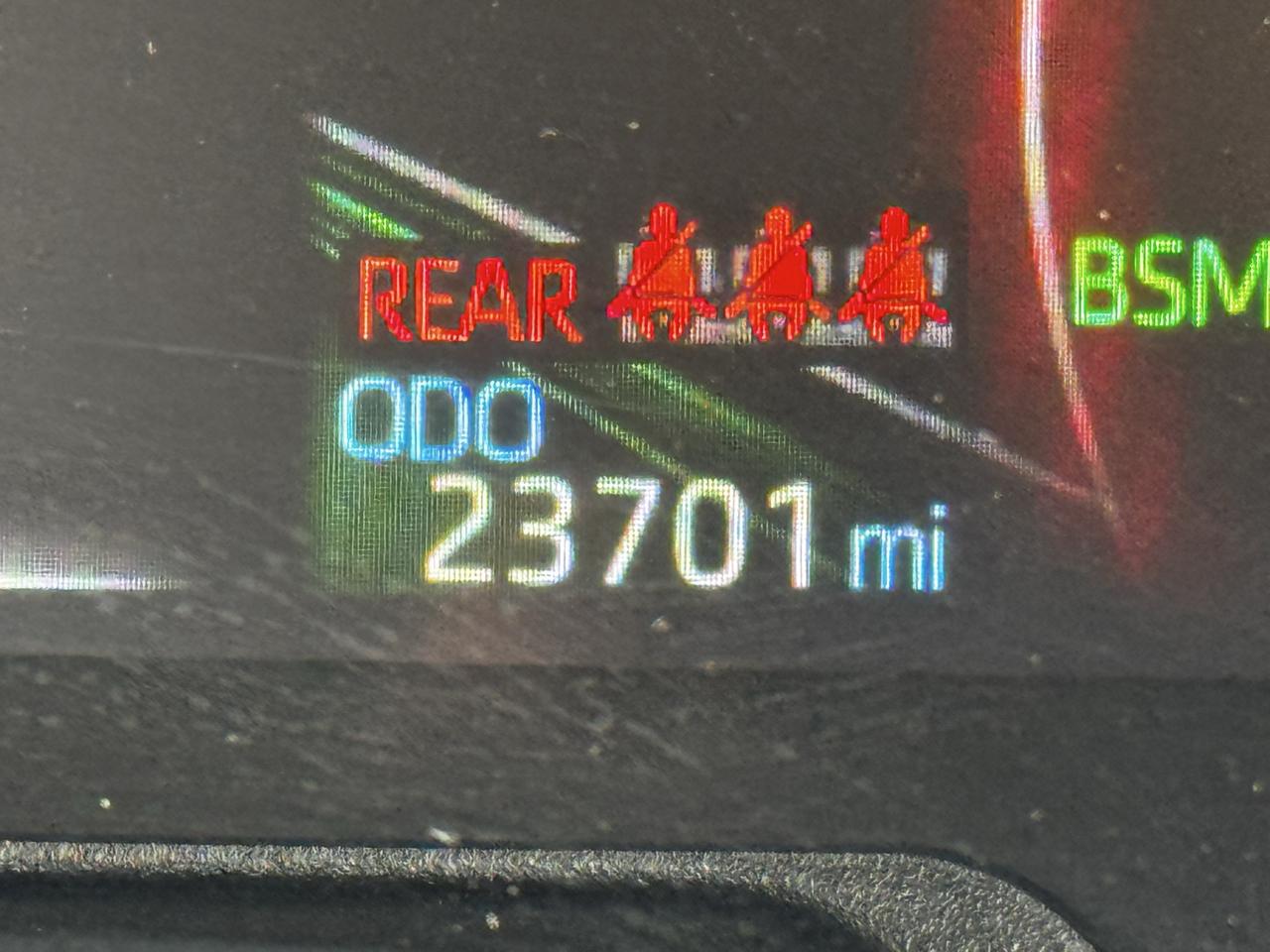 Toyota RAV4 LE FWD (Natl) 2025
