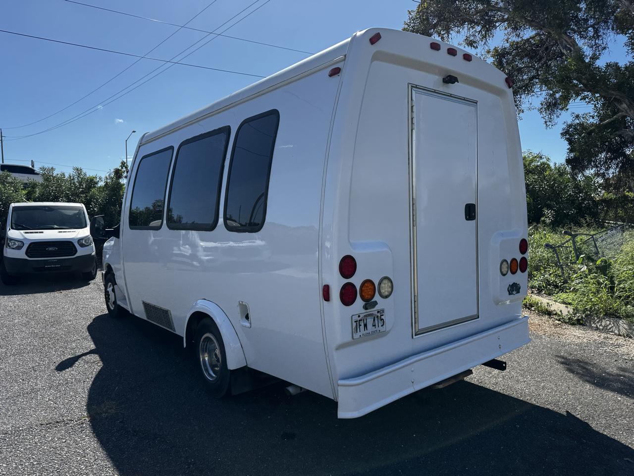 Ford Econoline Commercial Cutaway E-350 Super Duty 138" SRW 2013