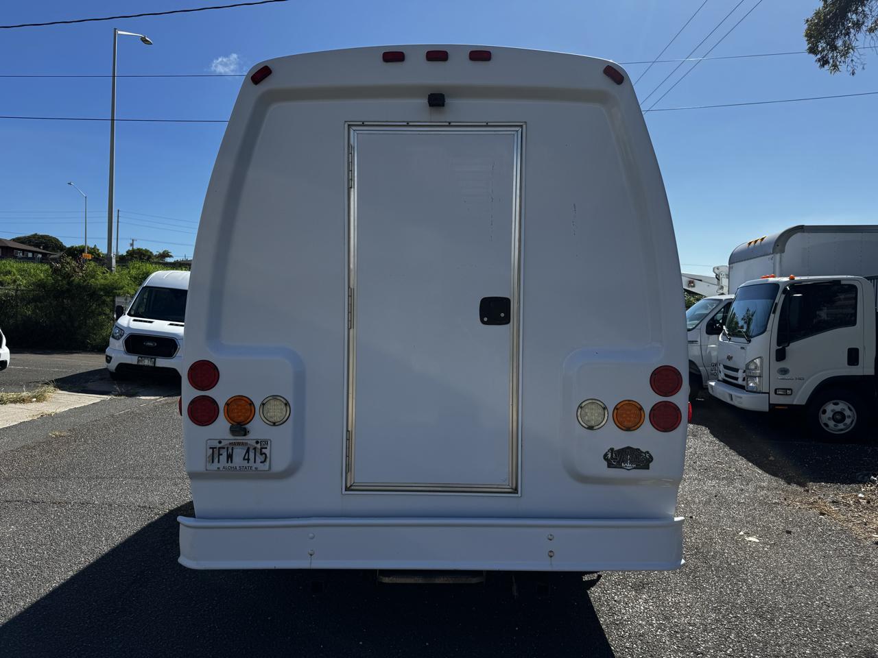 Ford Econoline Commercial Cutaway E-350 Super Duty 138" SRW 2013