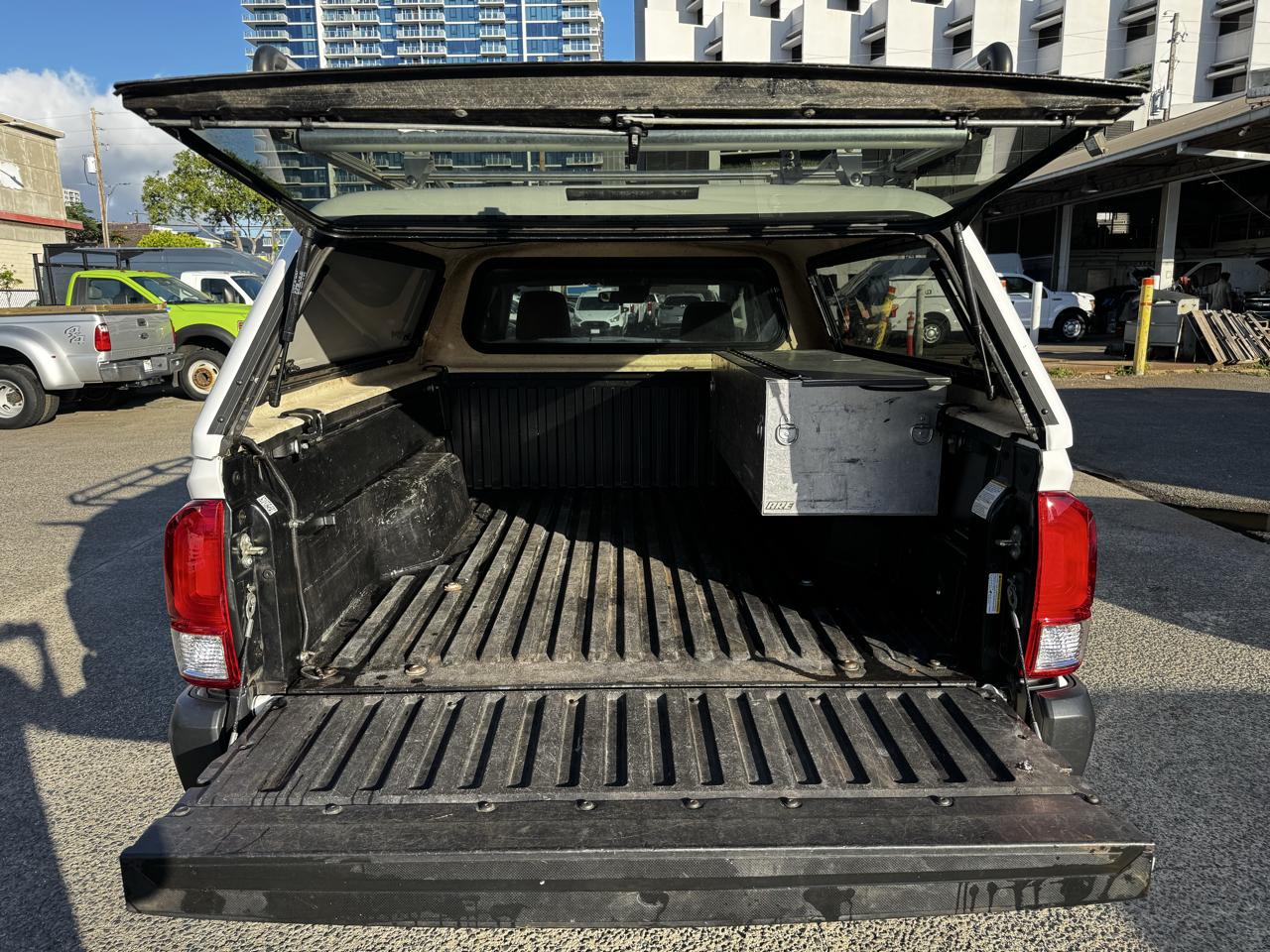 Toyota Tacoma 2WD SR5 Access Cab 6' Bed I4 AT (Natl) 2019