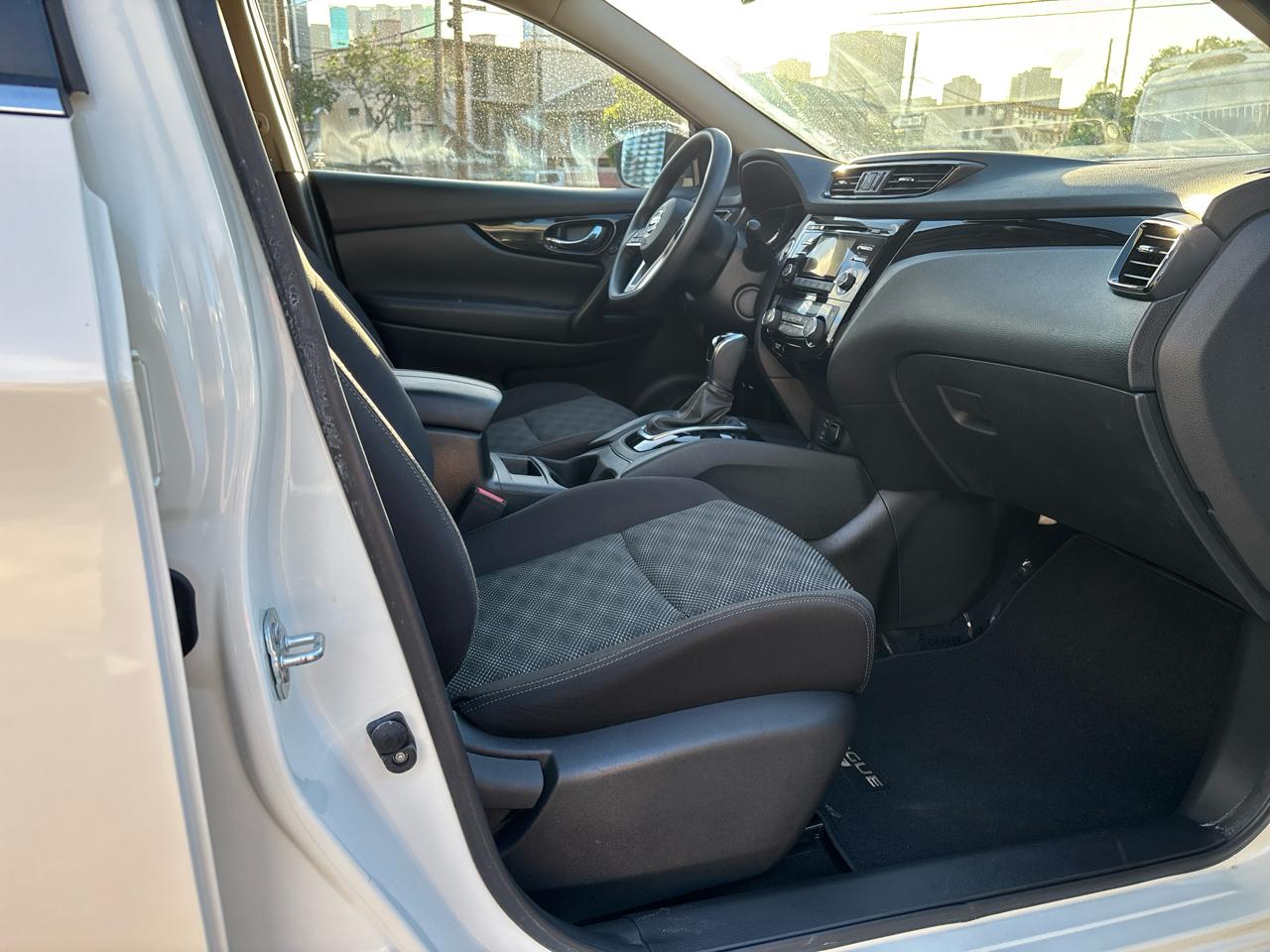 Nissan Rogue Sport FWD SV 2017