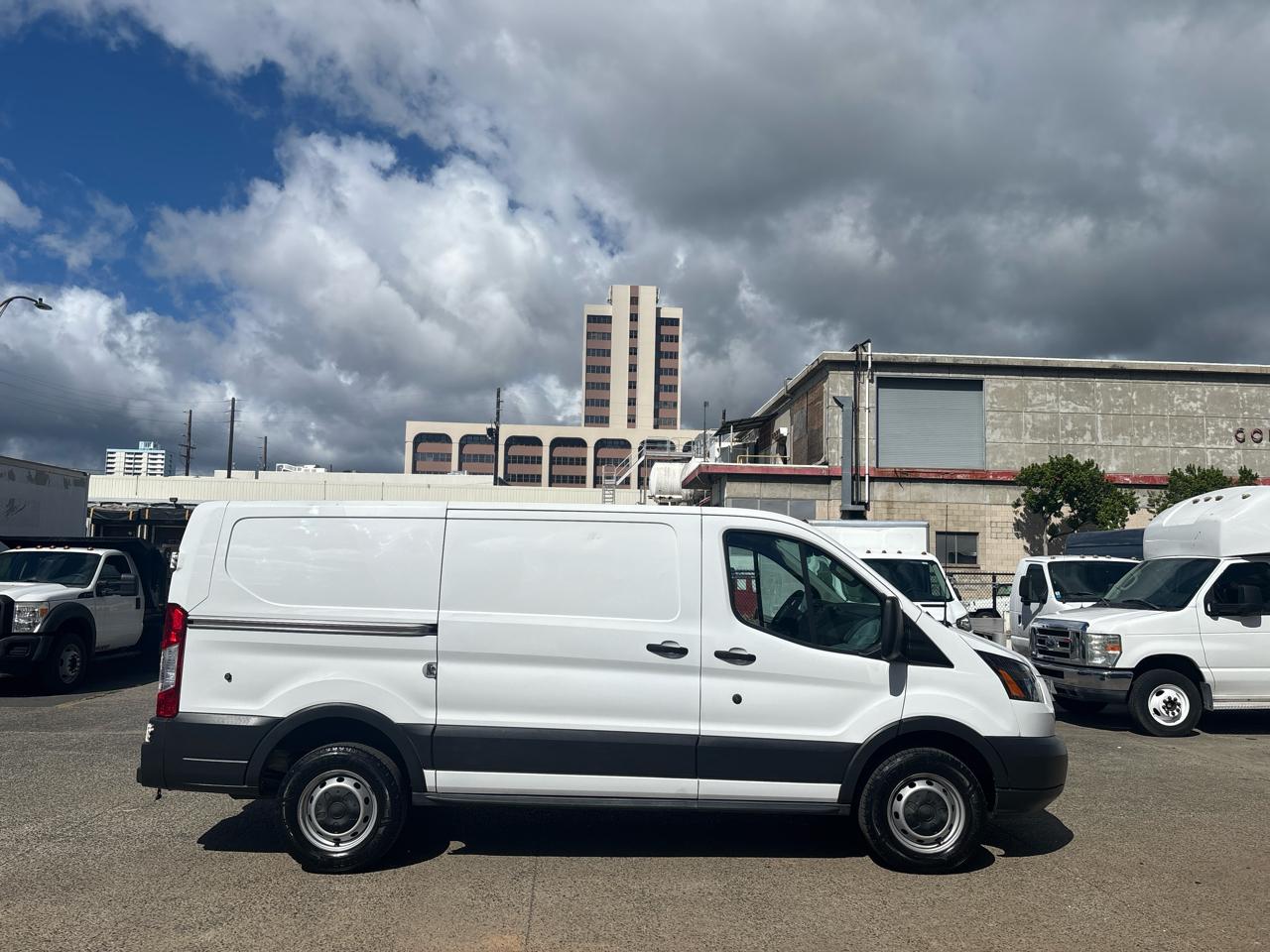 Ford Transit Van T-250 130" Low Rf 9000 GVWR Sliding RH Dr 2018