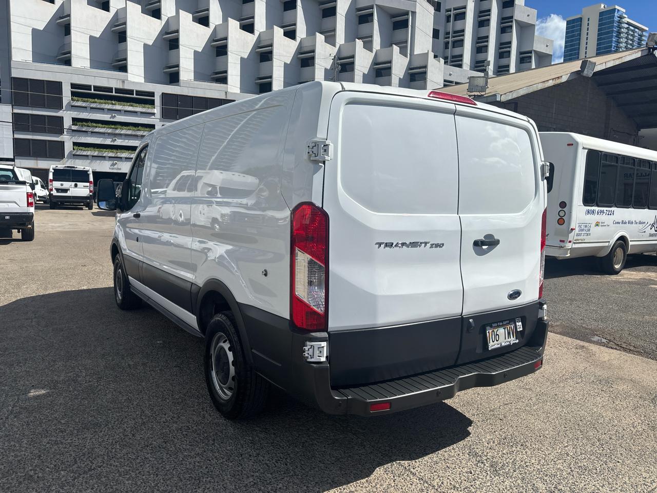 Ford Transit Van T-250 130" Low Rf 9000 GVWR Sliding RH Dr 2018