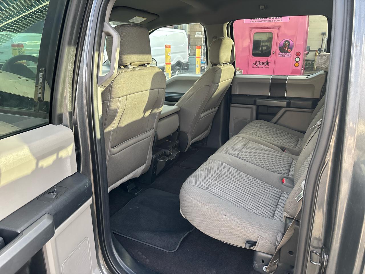 Ford F-150 2WD SuperCrew 145" XLT 2019