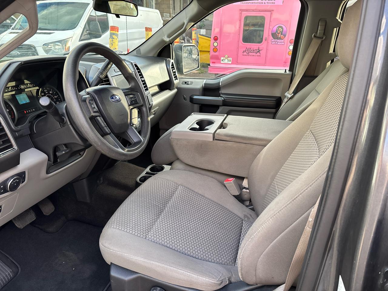 Ford F-150 2WD SuperCrew 145" XLT 2019
