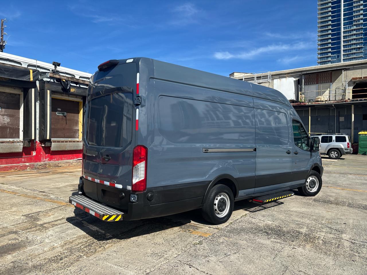 Ford Transit Van T-250 148" EL Hi Rf 9000 GVWR Sliding RH Dr 2019