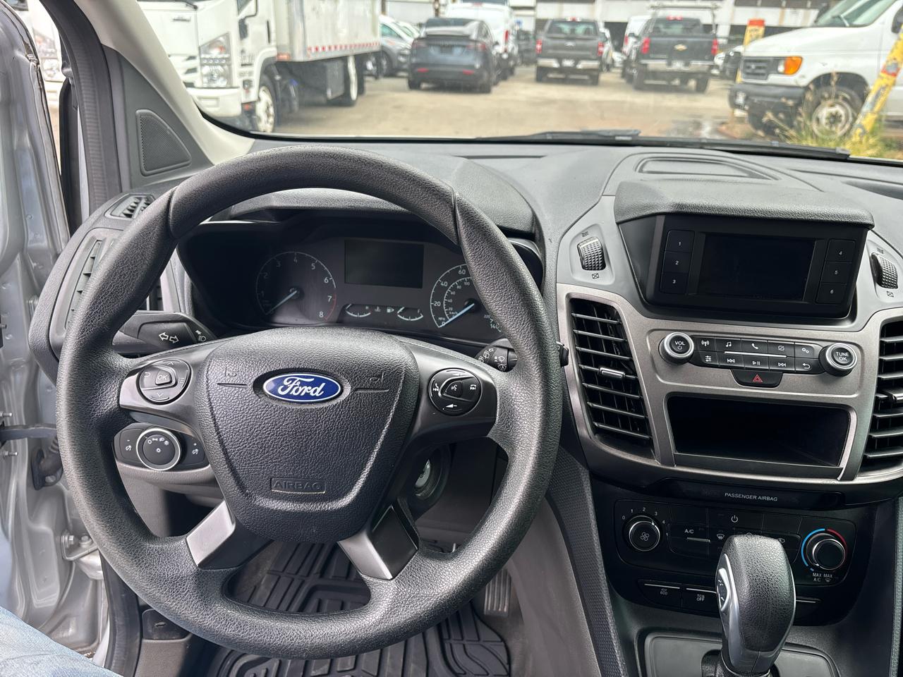 Ford Transit Connect Van XL SWB w/Rear Symmetrical Doors 2022