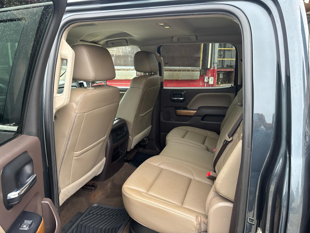 Chevrolet Silverado 1500 4WD Crew Cab 143.5" LTZ w/1LZ 2018