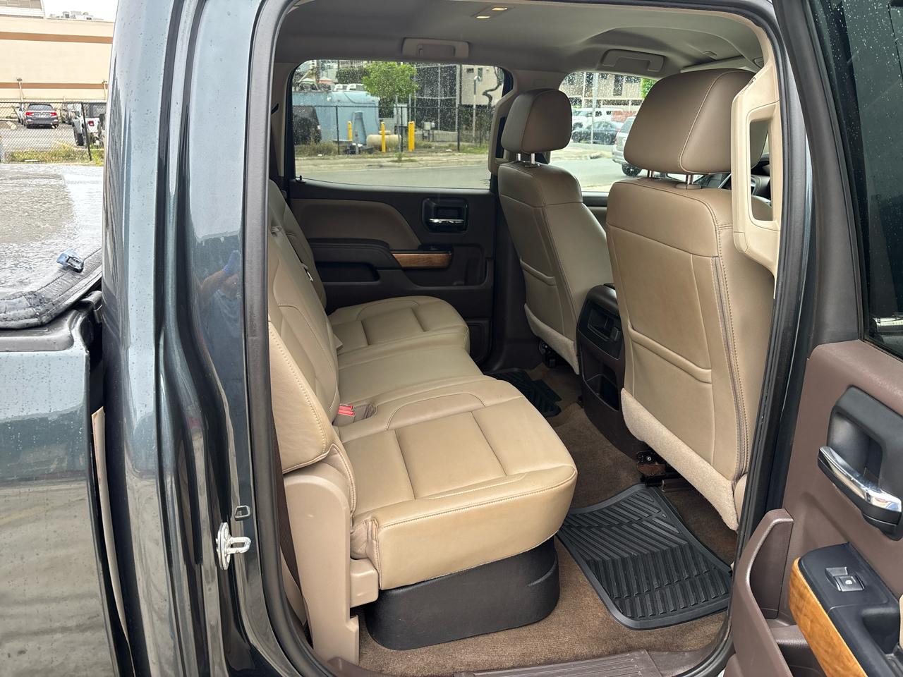 Chevrolet Silverado 1500 4WD Crew Cab 143.5" LTZ w/1LZ 2018