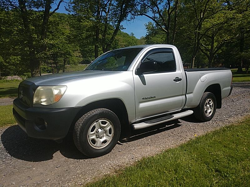 Used 2005 Toyota Regular Cab I4 Manual 2WD for Sale in Pittsburg