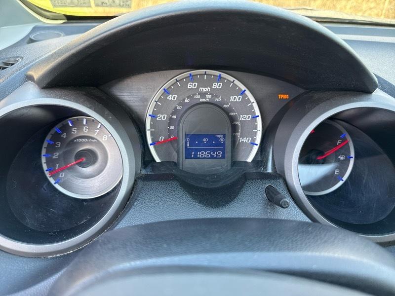 Honda Fit 5-Speed AT 2009