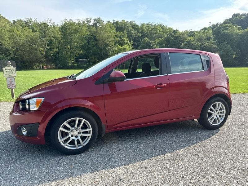 Chevrolet Sonic LT Auto 5-Door 2015