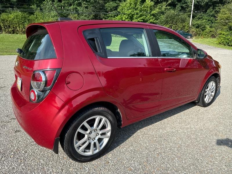 Chevrolet Sonic LT Auto 5-Door 2015