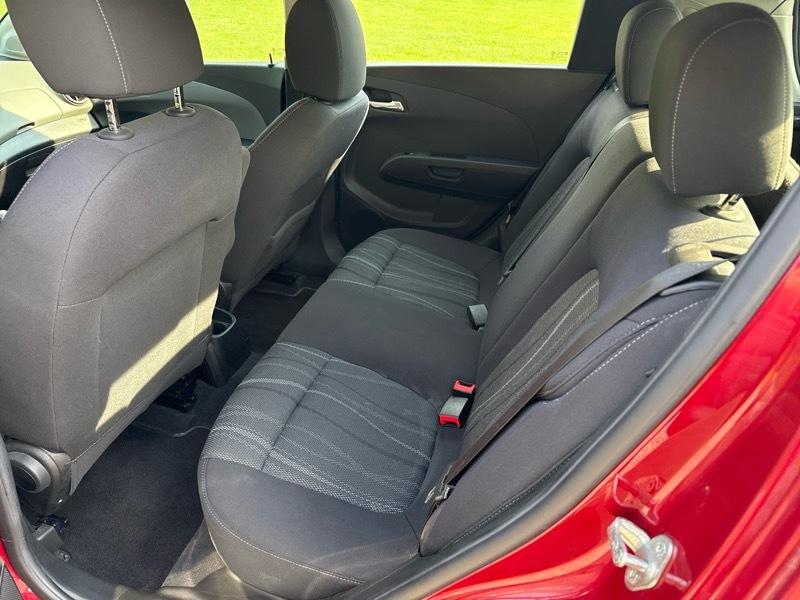Chevrolet Sonic LT Auto 5-Door 2015