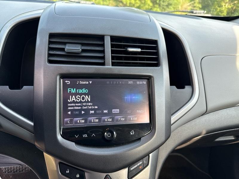 Chevrolet Sonic LT Auto 5-Door 2015