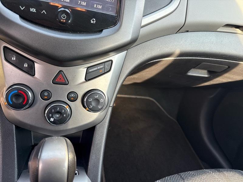 Chevrolet Sonic LT Auto 5-Door 2015