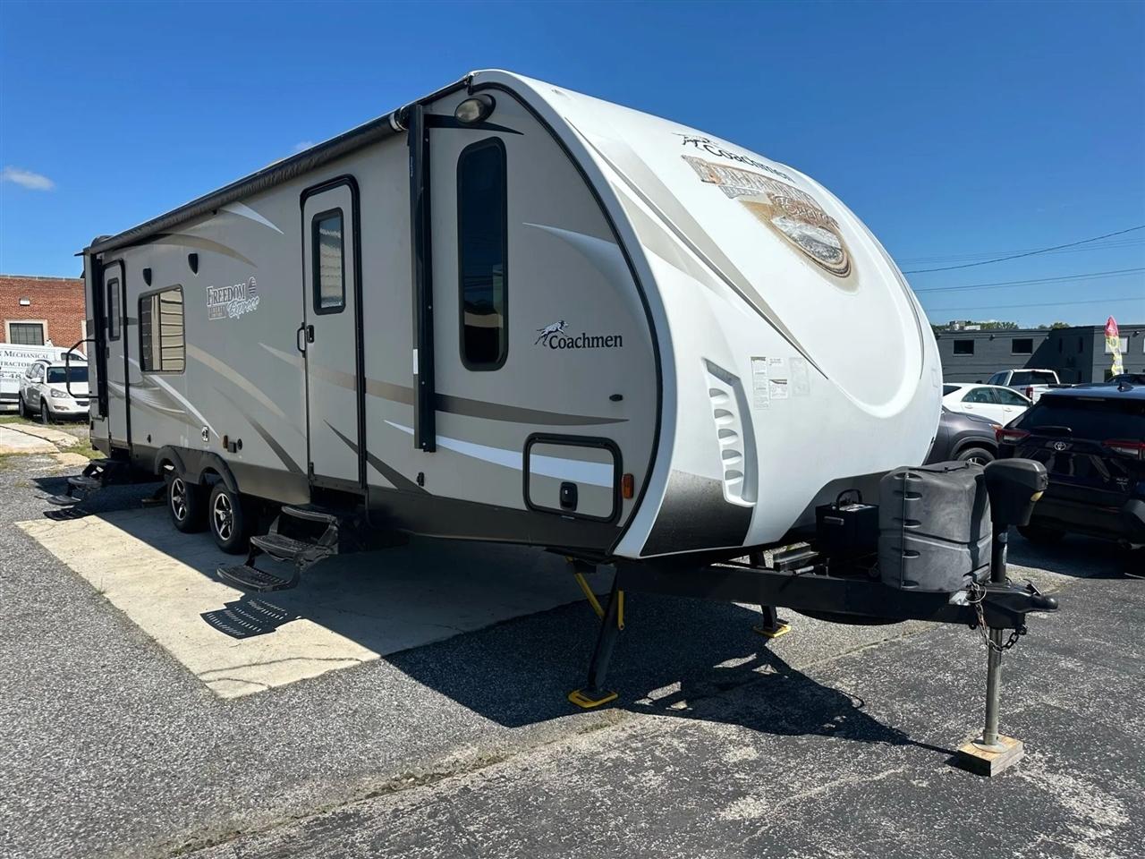 2016 Forest River Freedom Express 