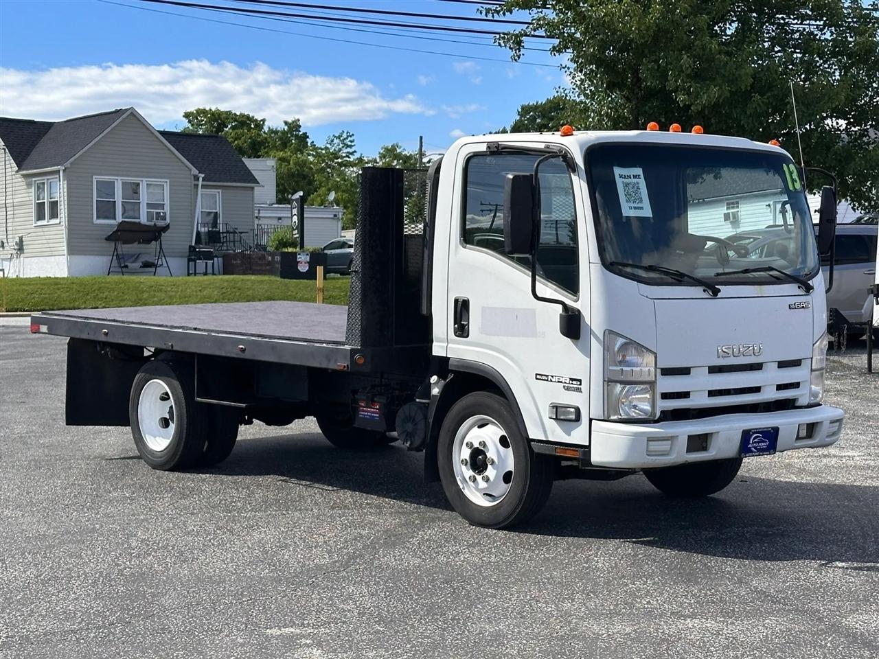 Isuzu NPR HD  2013
