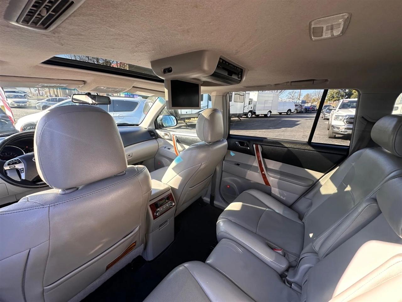 Toyota Highlander Limited 4WD 2013