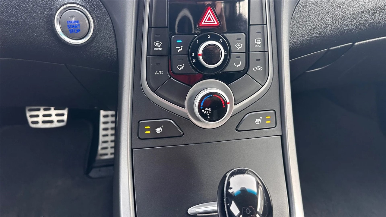 Hyundai Elantra Sport 6AT 2015