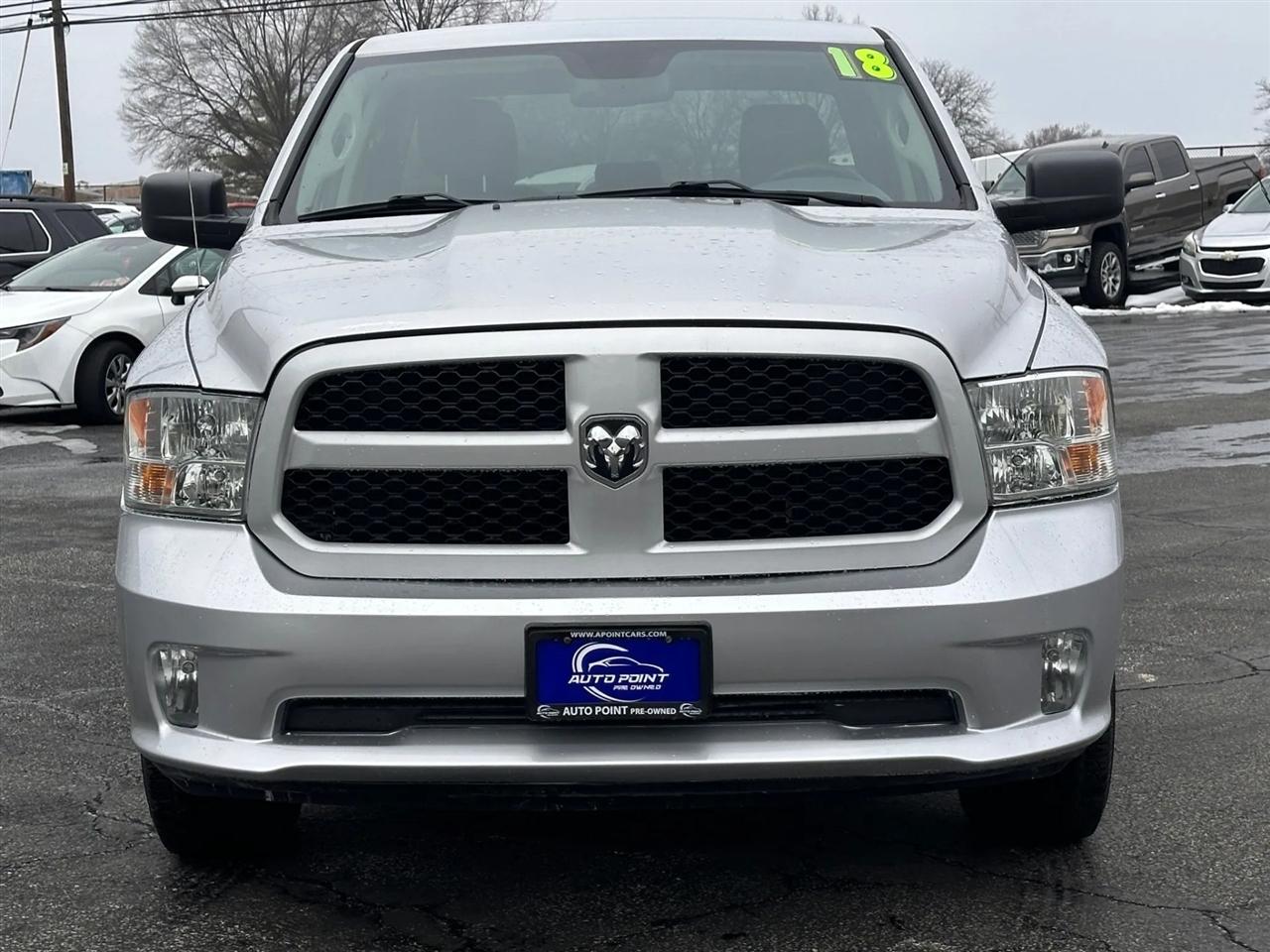 RAM 1500 Express 4x4 Quad Cab 6'4" Box 2018