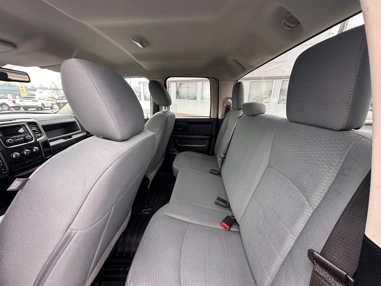 RAM 1500 Express 4x4 Quad Cab 6'4" Box 2018