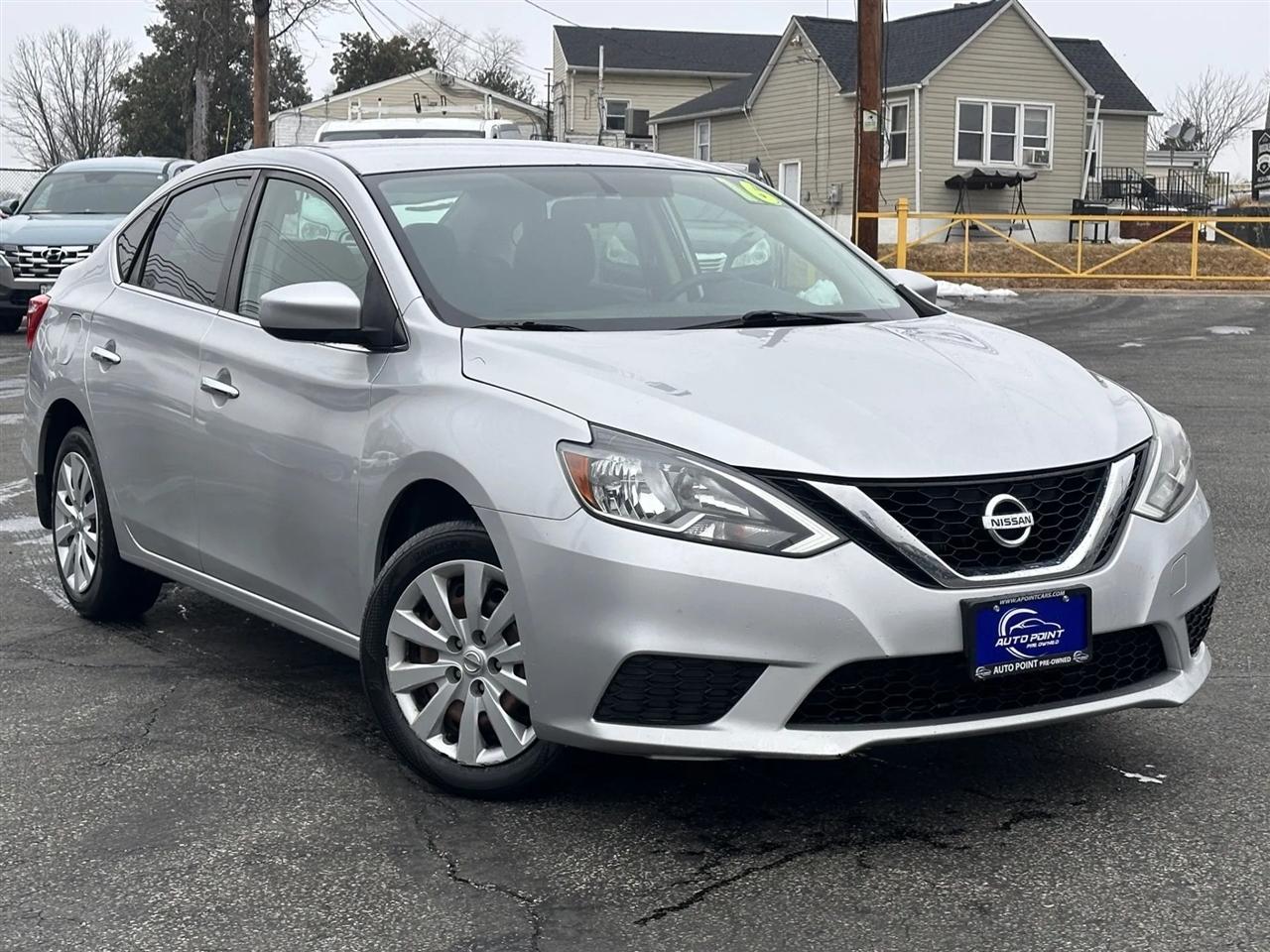 Nissan Sentra 4dr Sdn I4 CVT S 2016