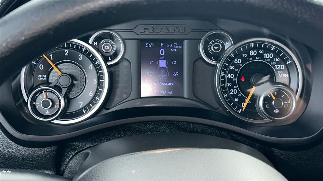 RAM 2500 Tradesman 4x4 Crew Cab 8' Box 2022