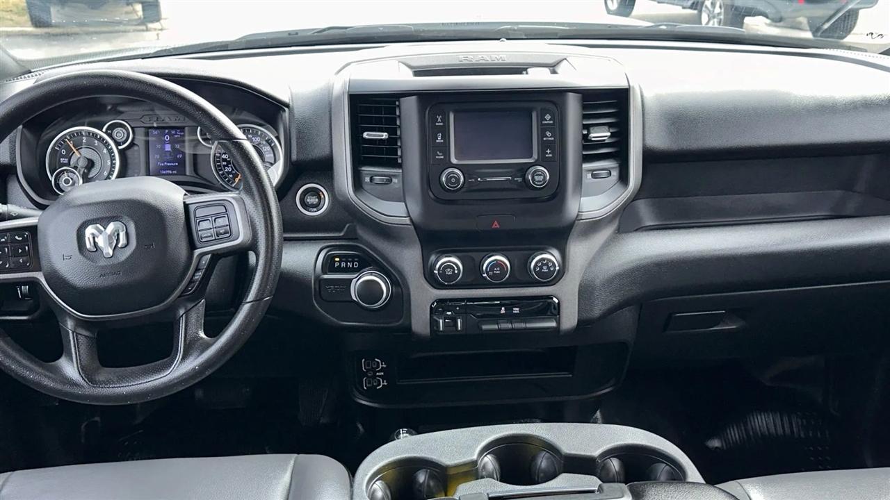 RAM 2500 Tradesman 4x4 Crew Cab 8' Box 2022