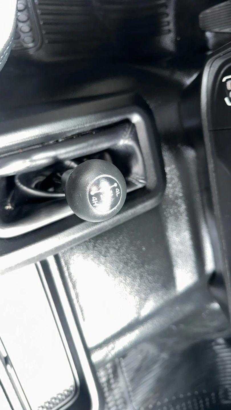 RAM 2500 Tradesman 4x4 Crew Cab 8' Box 2022