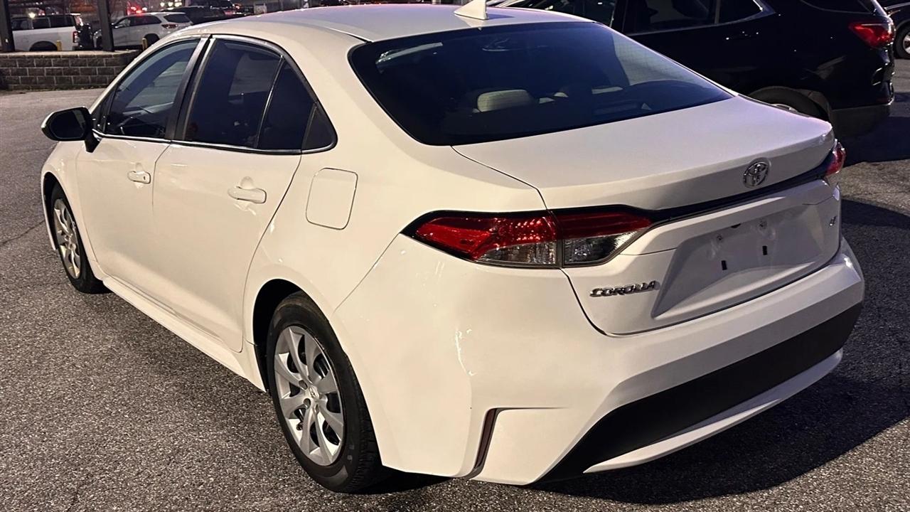 Toyota Corolla LE CVT (Natl) 2021