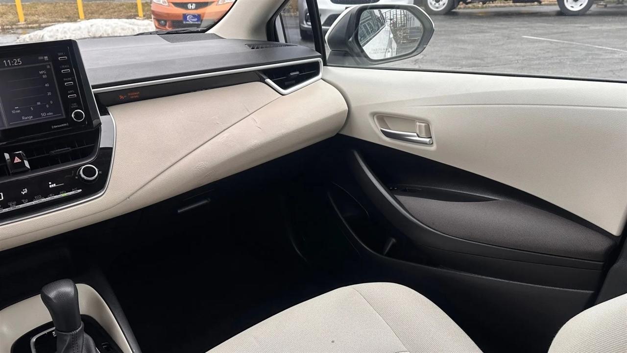 Toyota Corolla LE CVT (Natl) 2021