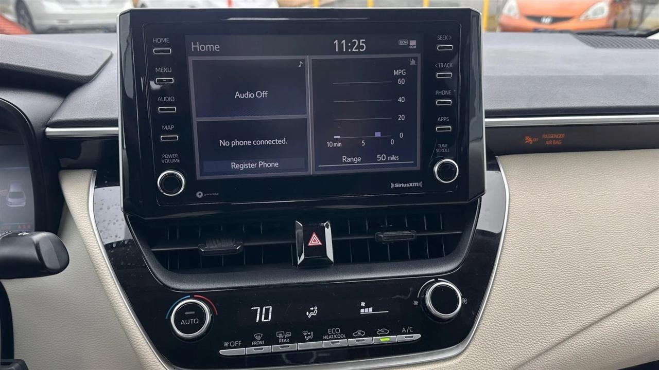 Toyota Corolla LE CVT (Natl) 2021