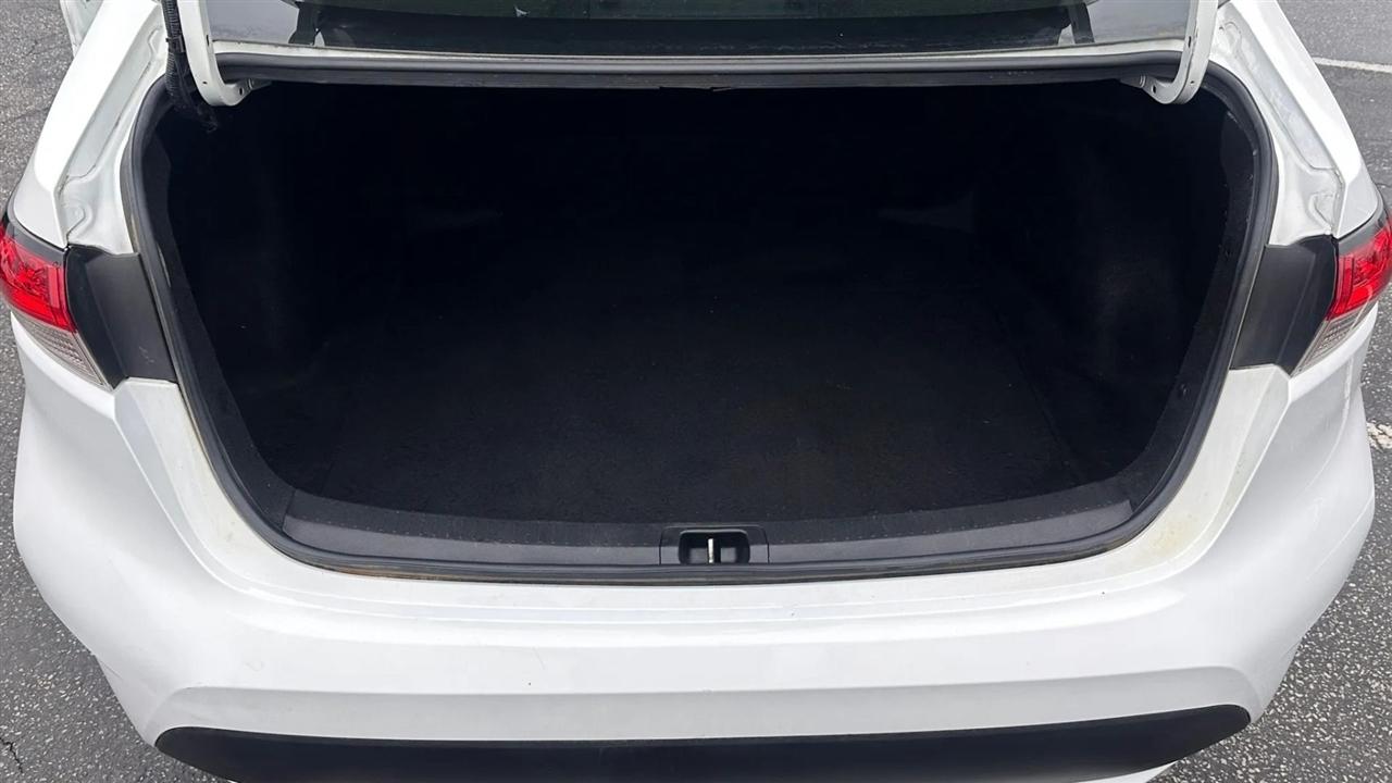 Toyota Corolla LE CVT (Natl) 2021