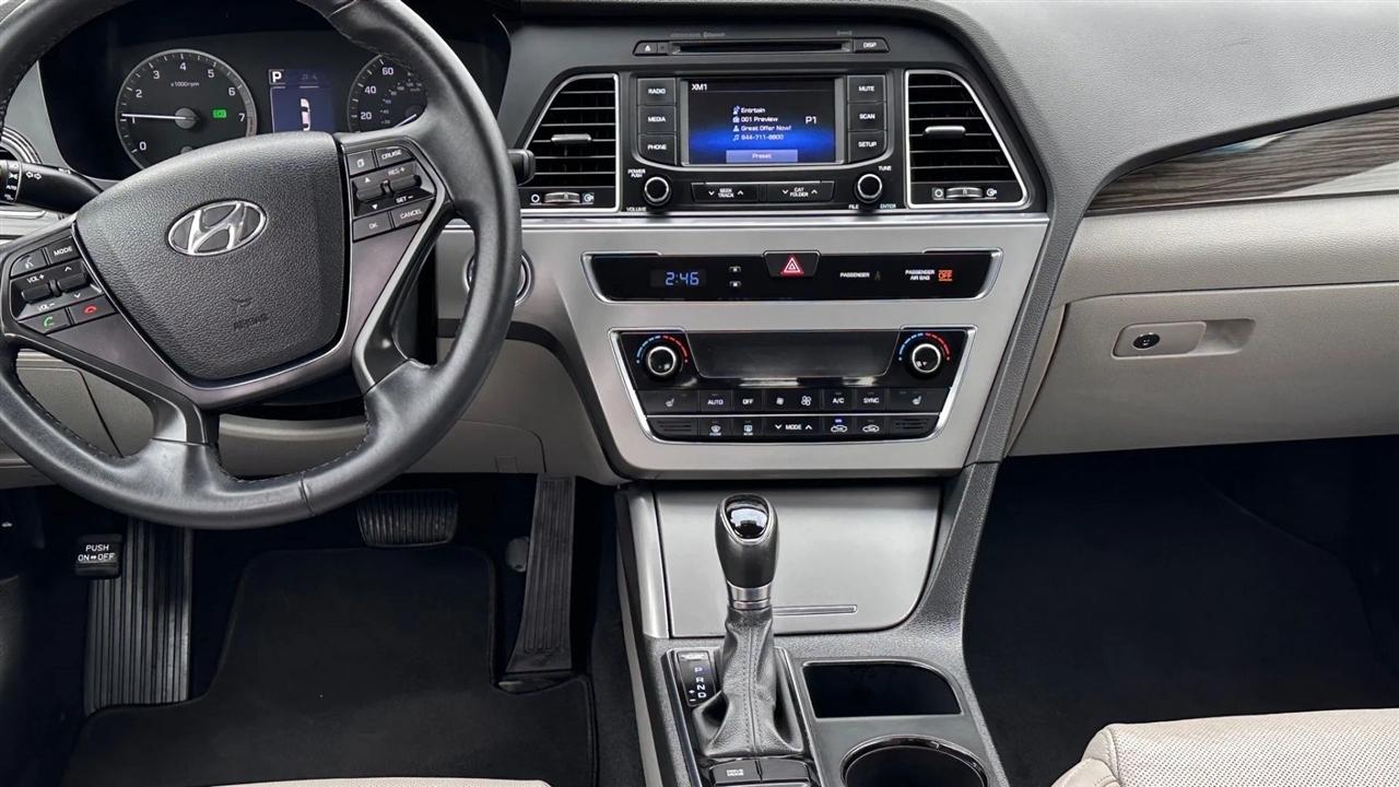 Hyundai Sonata 4dr Sdn 2.4L Limited PZEV 2015