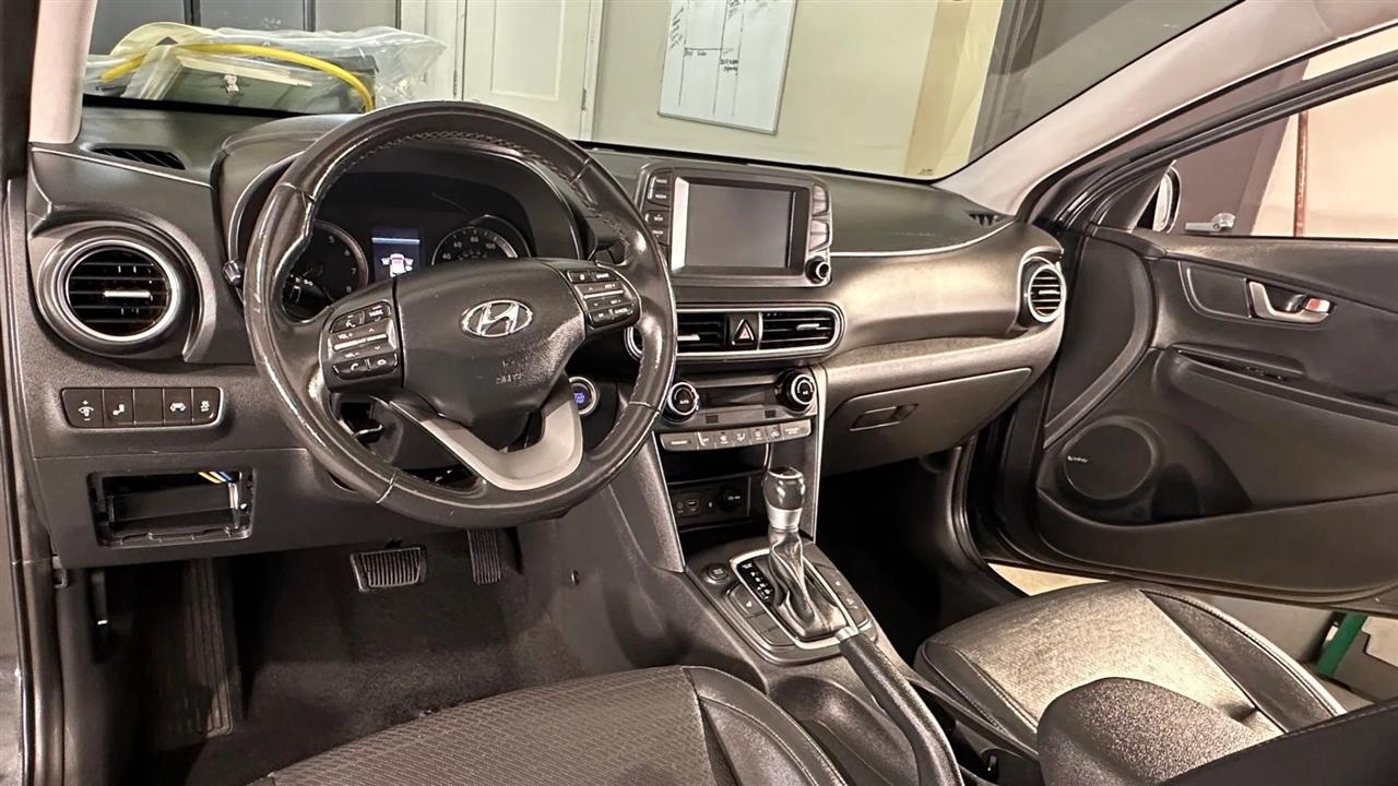 Hyundai Kona Limited DCT FWD 2020