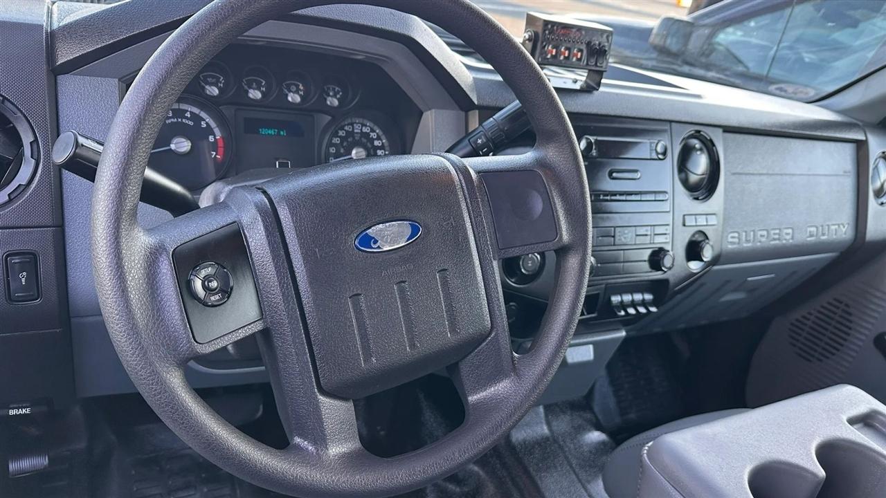 Ford Super Duty F-250 SRW 2WD Crew Cab 156" King Ranch 2013