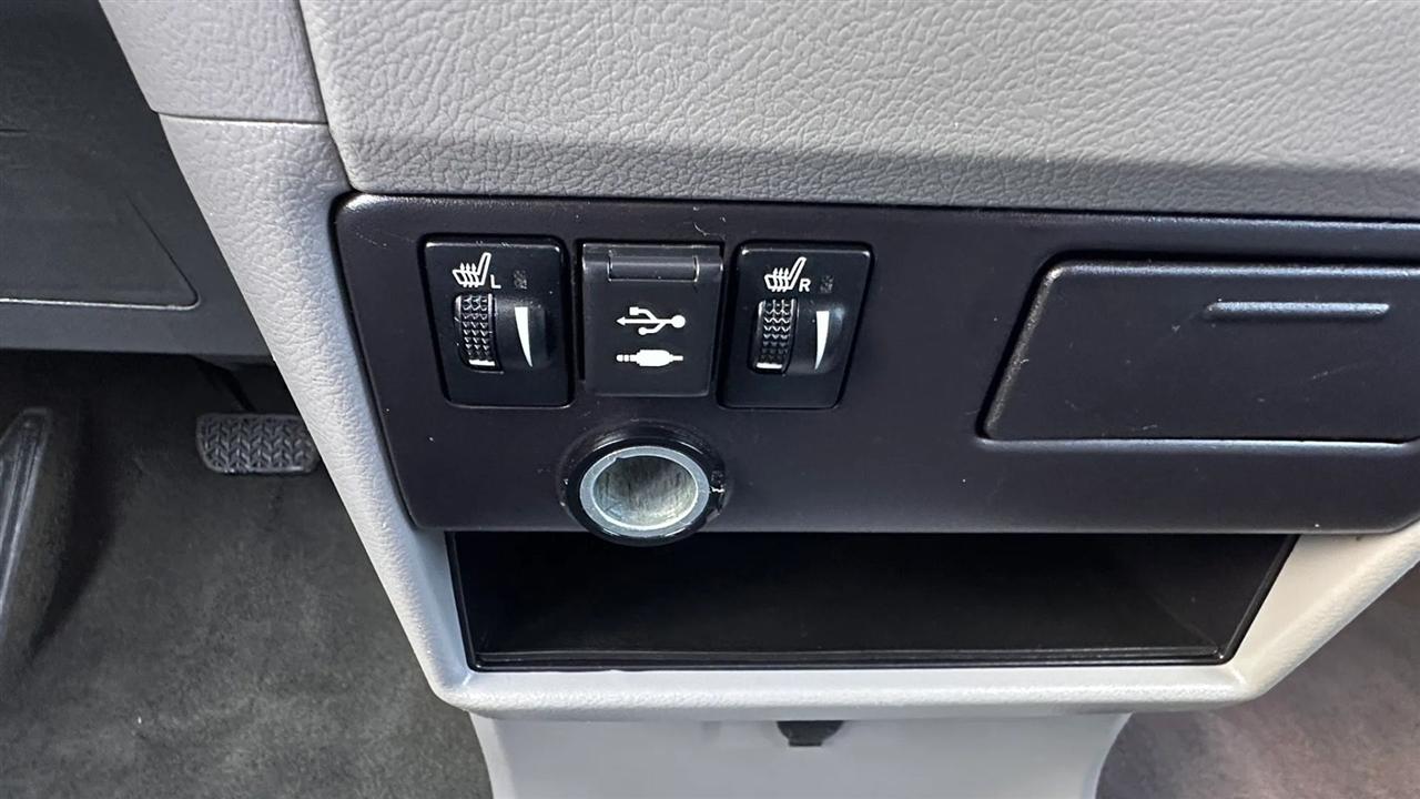 Toyota Sienna XLE Auto Access Seat FWD 7-Passenger (Natl) 2019