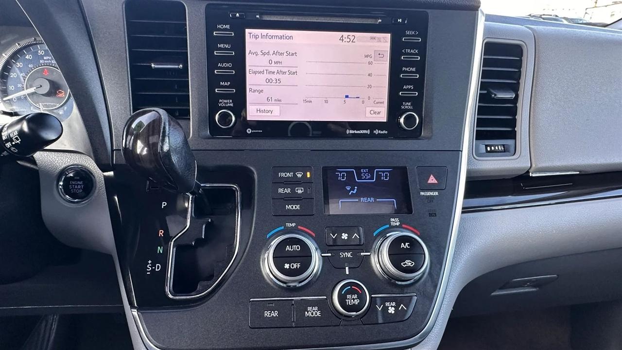 Toyota Sienna XLE Auto Access Seat FWD 7-Passenger (Natl) 2019