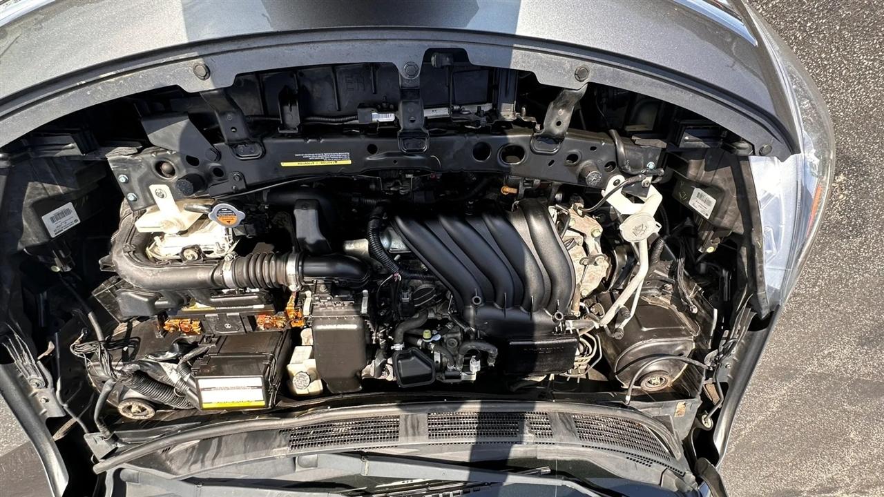 Nissan Versa Sedan SV CVT 2019