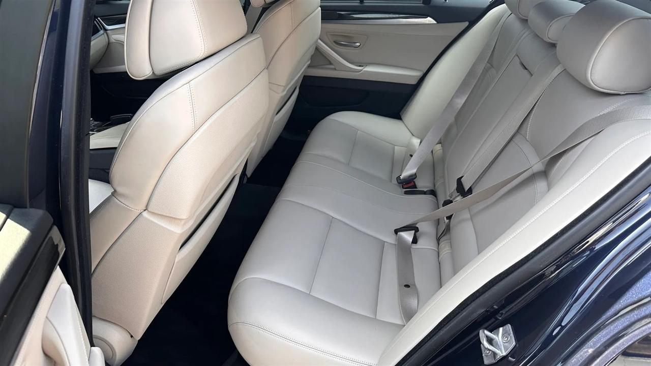 BMW 5 Series 4dr Sdn 535i xDrive AWD 2013