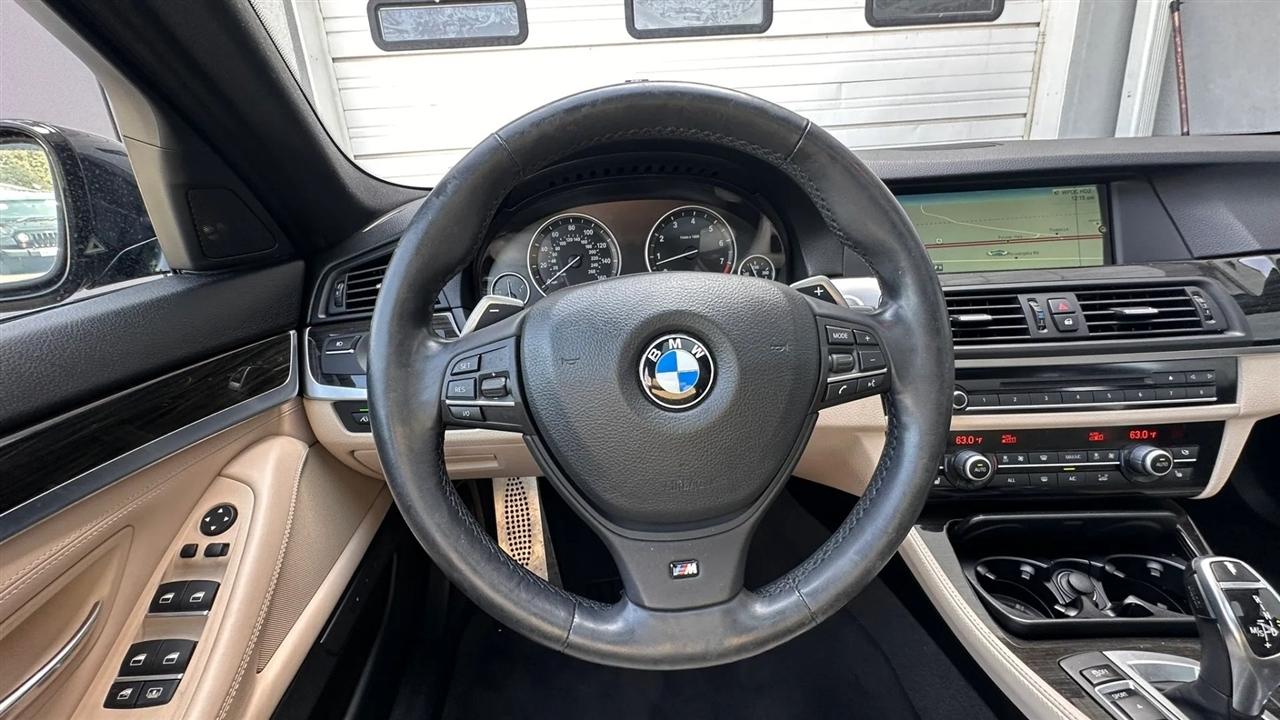 BMW 5 Series 4dr Sdn 535i xDrive AWD 2013