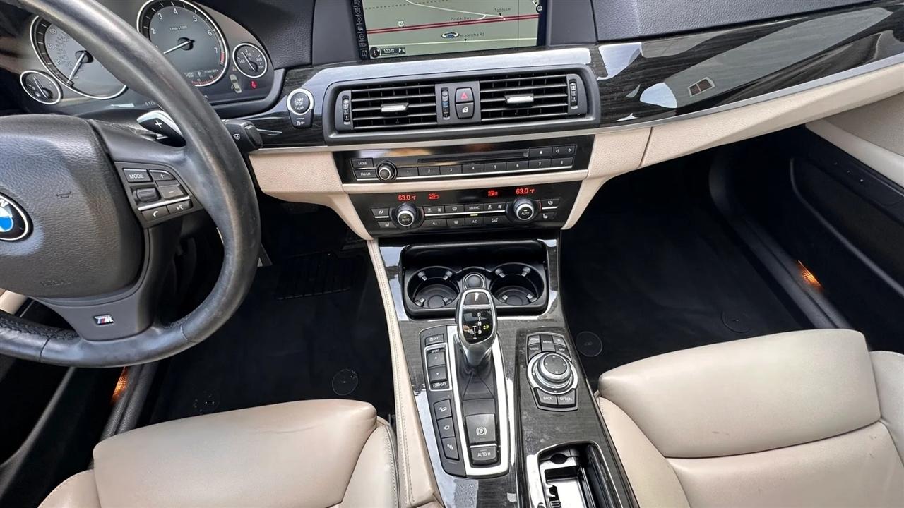 BMW 5 Series 4dr Sdn 535i xDrive AWD 2013